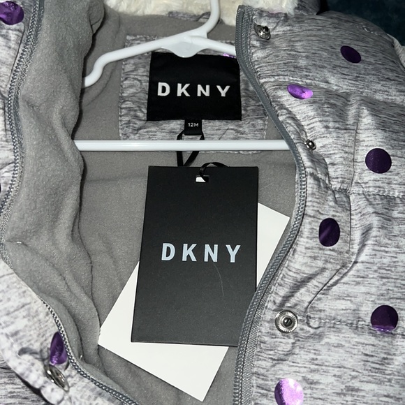 NWT🏷️ DKNY Baby Girls Puffer Jacket, Size 12M - Picture 6 of 8